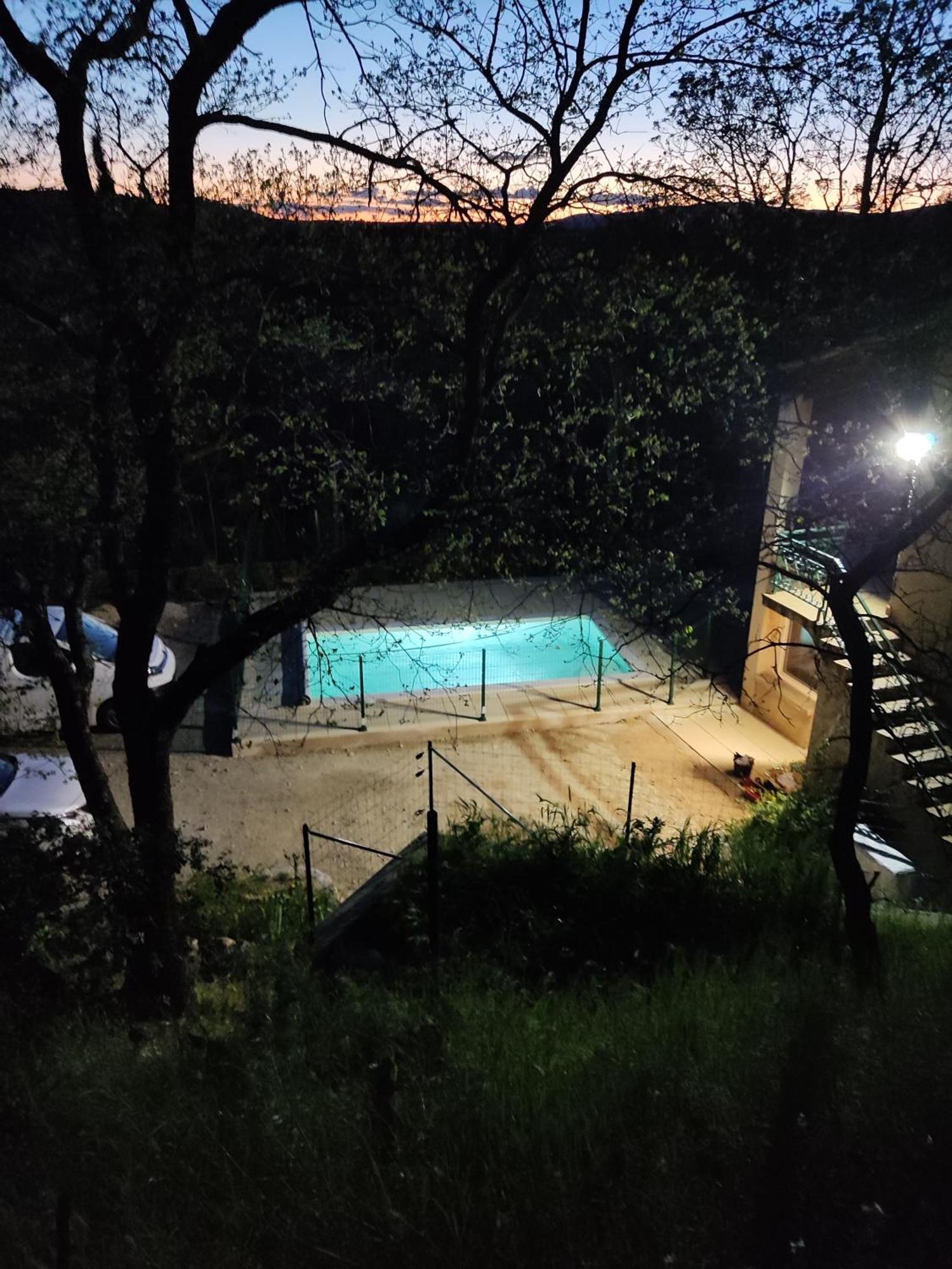 Maison Confortable A Ansouis Dans Le Luberon Exterior foto