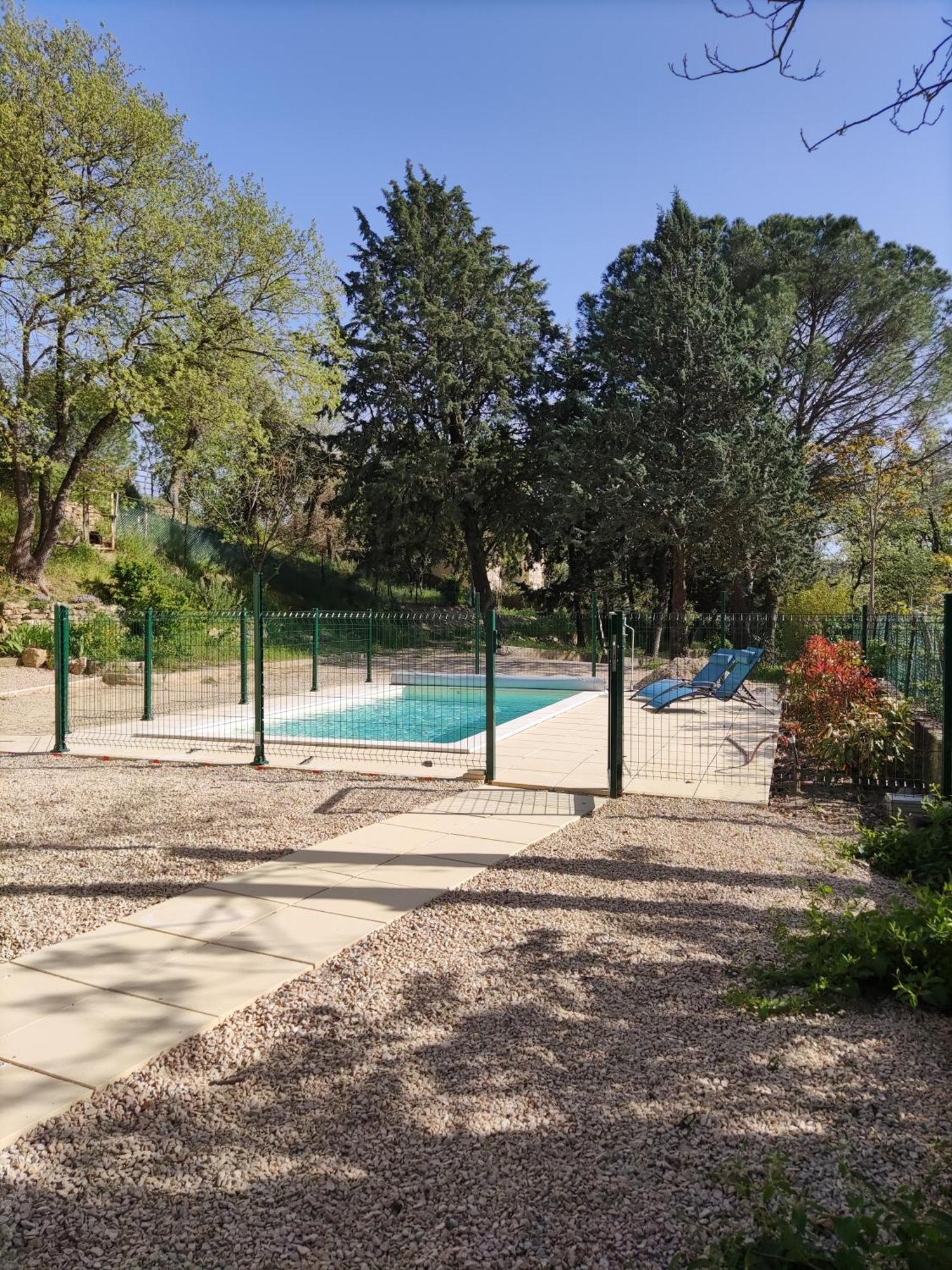 Maison Confortable A Ansouis Dans Le Luberon Exterior foto